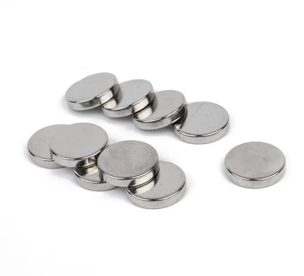 Wie funktionieren magnetische Aufkleber?